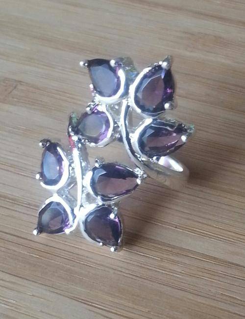 925 Sterling silver ring with purple stones